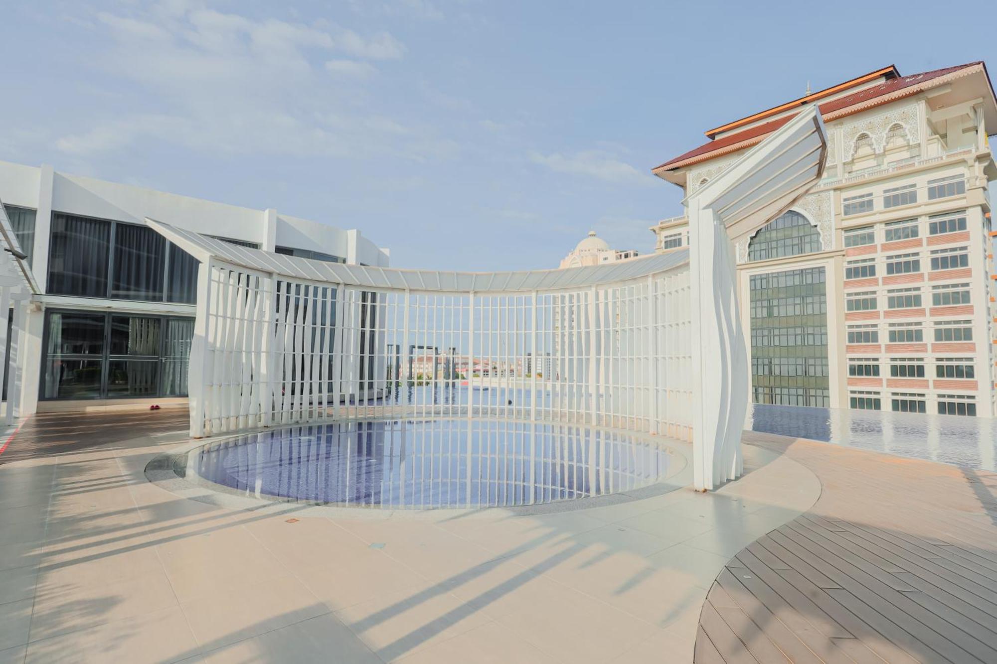 Aaira Troika Residence,Kota Bharu Exterior photo