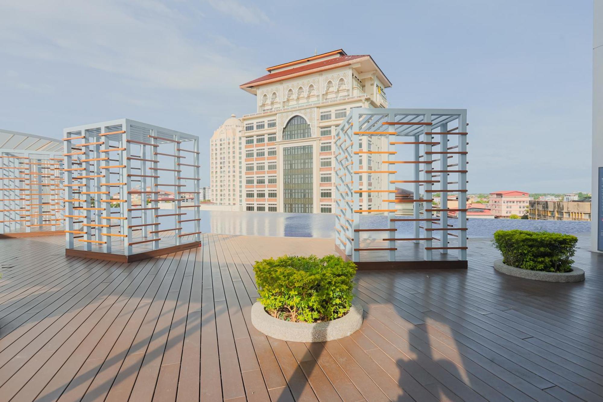 Aaira Troika Residence,Kota Bharu Exterior photo